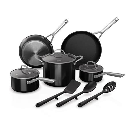 Ninja CW102GY Foodi NeverStick PossiblePan, Premium Set with 4-Quart Capacity Pan, Steamer/Strainer Basket, Glass Lid & Integrated Spatula, Nonstick, Durable & Oven Safe to 500°F, Sea Salt Grey . Meet the Ninja Foodi NeverStick PossiblePan, the versatile 4-quart pan that makes anything possible.